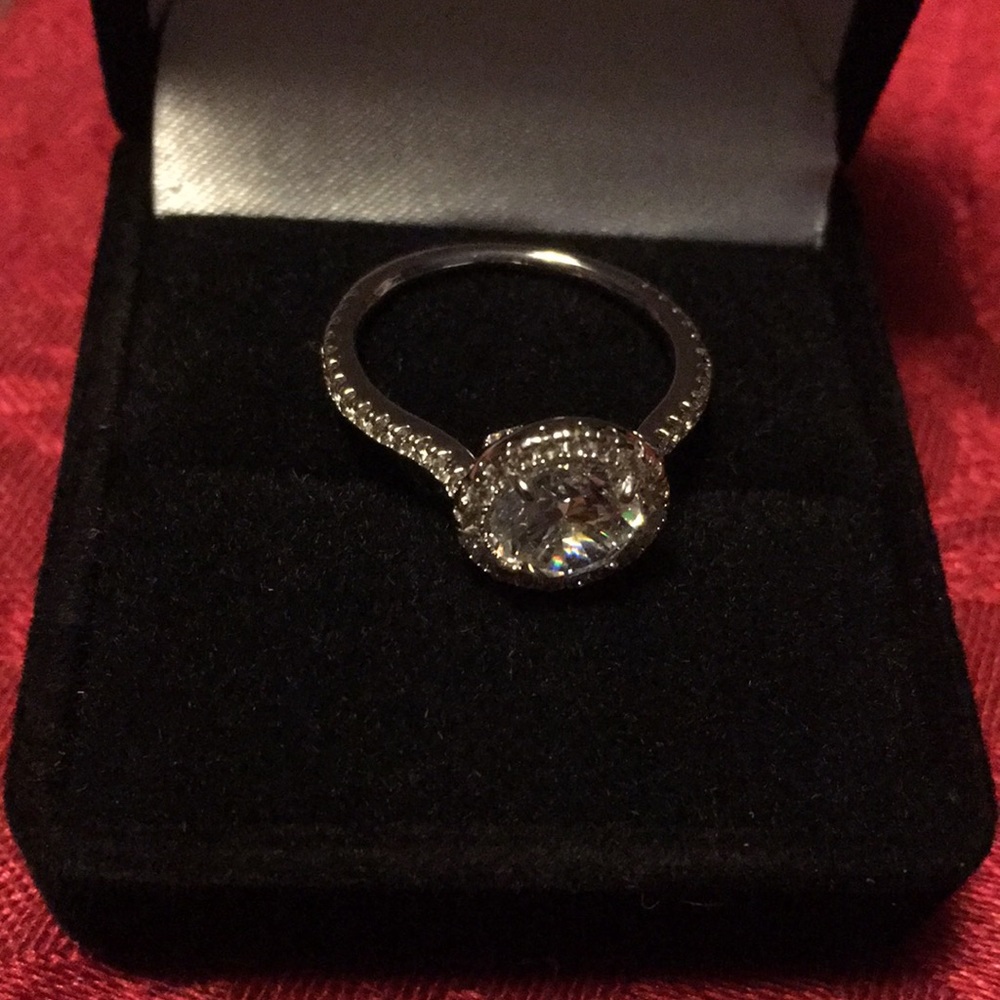 CZ Round Diamond Ring - Picture 6 of 6